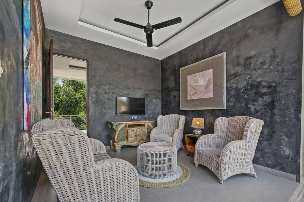 New 4 Bedroom Villa Surrounded By Jungle And Ricefields 乌布 外观 照片