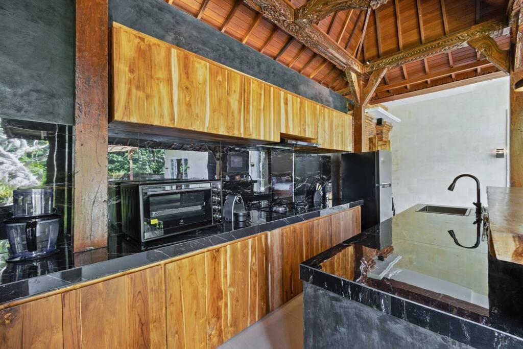 New 4 Bedroom Villa Surrounded By Jungle And Ricefields 乌布 外观 照片
