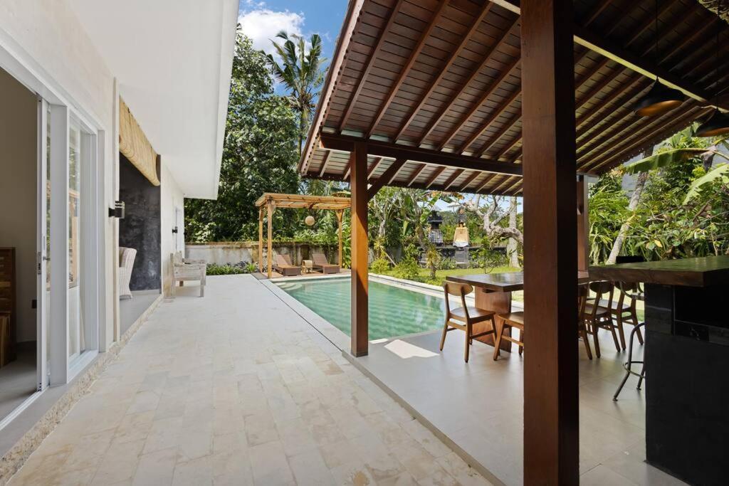 New 4 Bedroom Villa Surrounded By Jungle And Ricefields 乌布 外观 照片